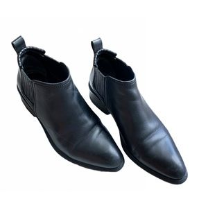 ALEXANDER WANG BLACK / GUNMETAL INSET BOOTIE SZ 36-1/2.